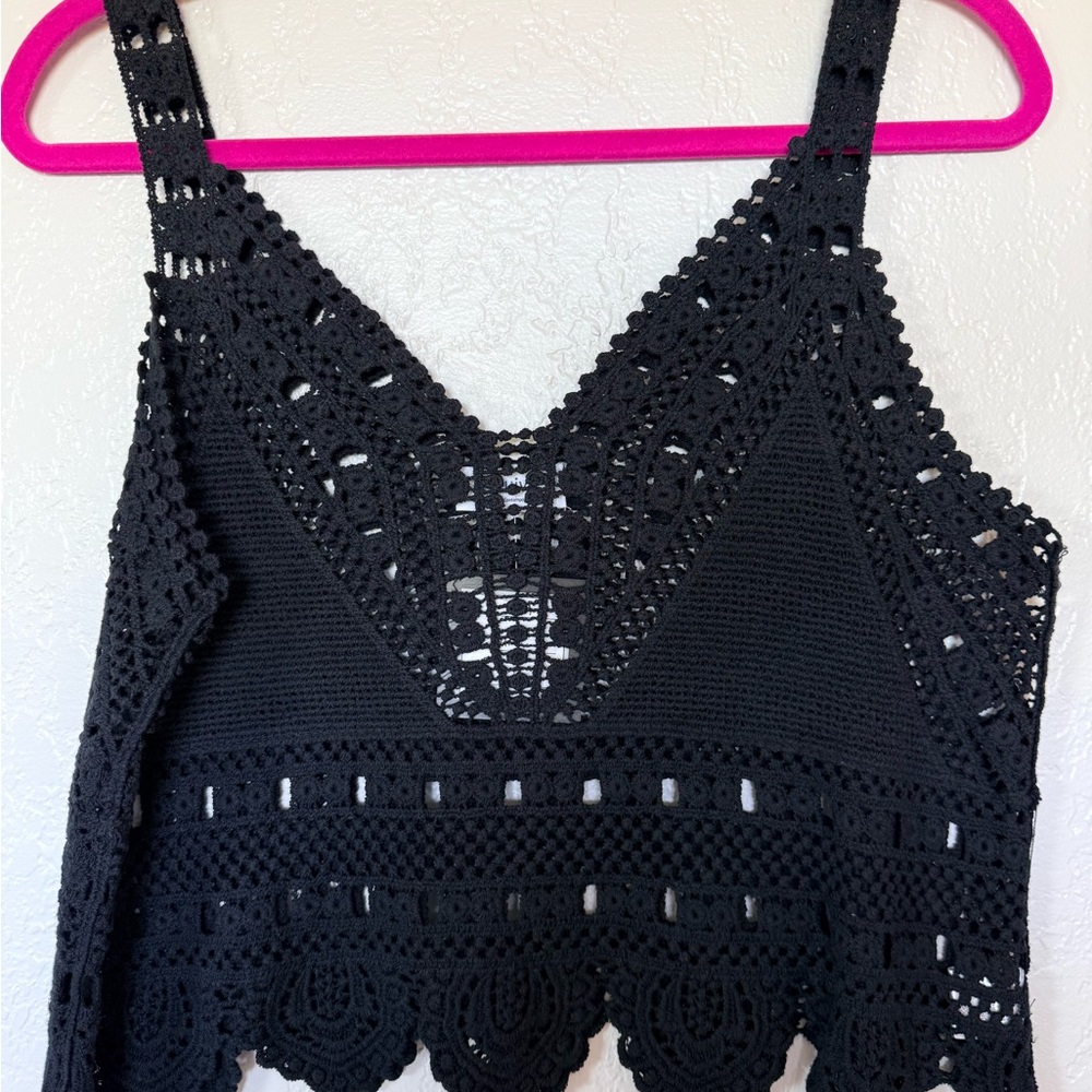Black Crochet V-Neck Crop